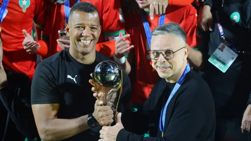 Ouahbi, a la derecha, celebrando el título.