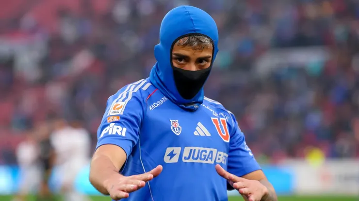 Niño recreó la clásica celebración de Lucas Assadi.