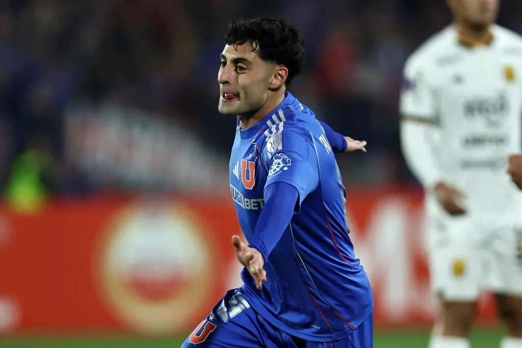 Altamirano bromea con la gran carga de partidos de la U | FOTO: Javier Torres/Photosport