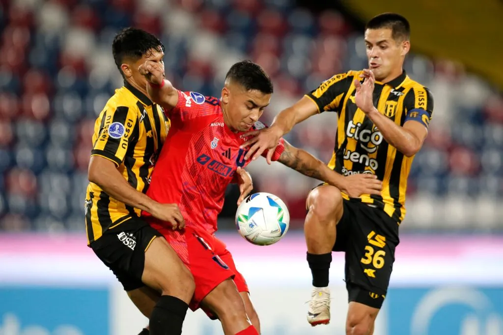 Nicolás Guerra será titular ante Lanús y Lucas Di Yorio irá al banco (Photosport).