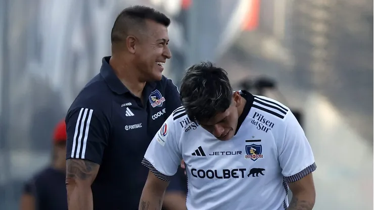 Carlos Palacios y Jorge Almirón podrían reencontrarse, esta vez, en Boca Juniors (Foto: Andres Pina/Photosport)