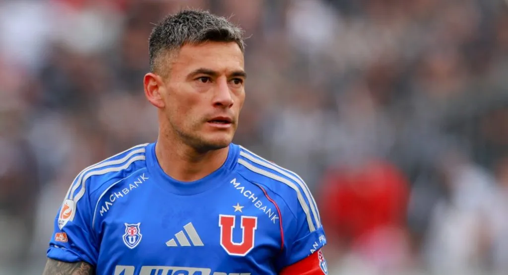 El héroe de la jornada mantiene viva la esperanza de cara al duelo de vuelta ante Lanús (Foto: Photosport)