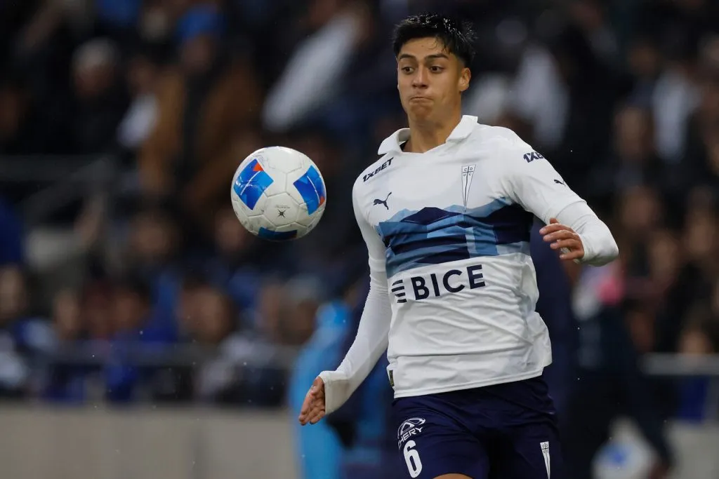 Arancibia será baja en la UC | Foto: Photosport