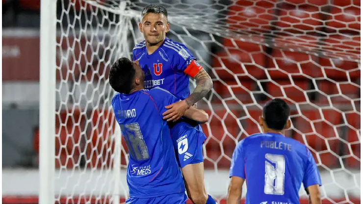 Charles Aránguiz ilusiona a la U de cara a la vuelta frente a Lanús por Copa Sudamericana (Foto: Photosport)