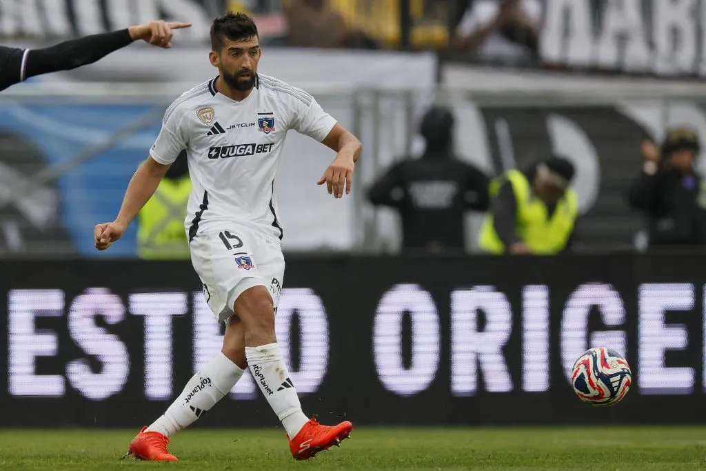Por el momento, Emiliano Amor se queda en Colo Colo: rechazó ofertas desde Brasil. (Imagen: Photosport)