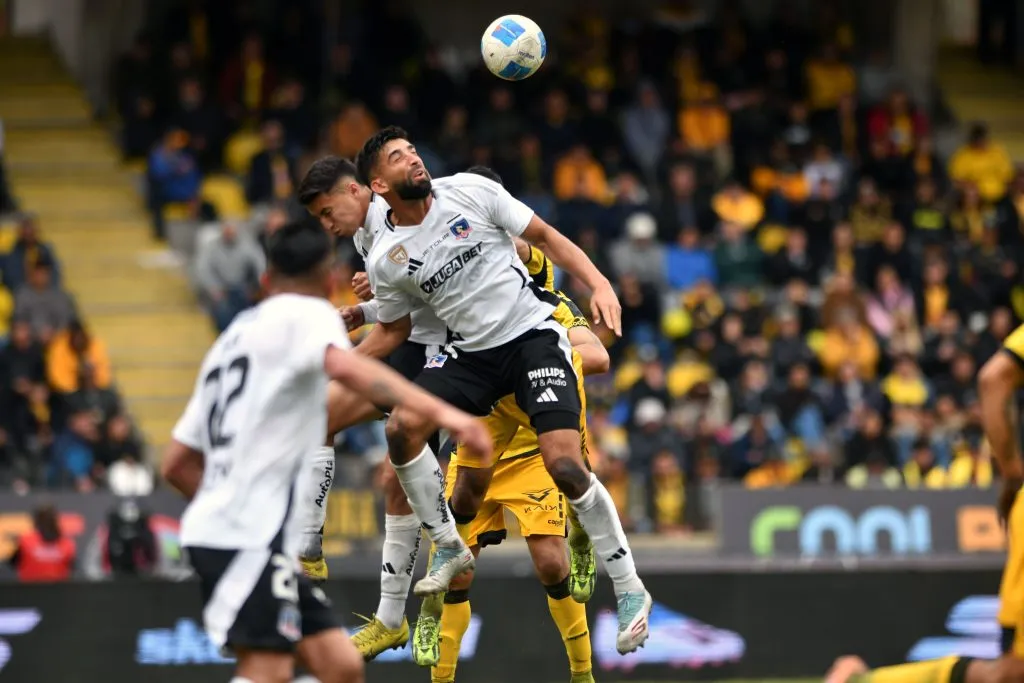 Emiliano Amor es uno de los referentes del actual plantel de Colo Colo. (Foto: Alejandro Pizarro Ubilla/Photosport)