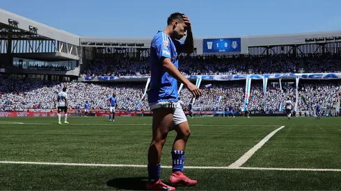 Lucas Assadi se burló de los hinchas de la UC tras la caída de Universidad de Chile.