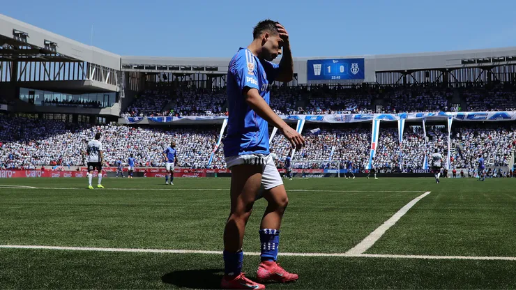 Lucas Assadi se burló de los hinchas de la UC tras la caída de Universidad de Chile.