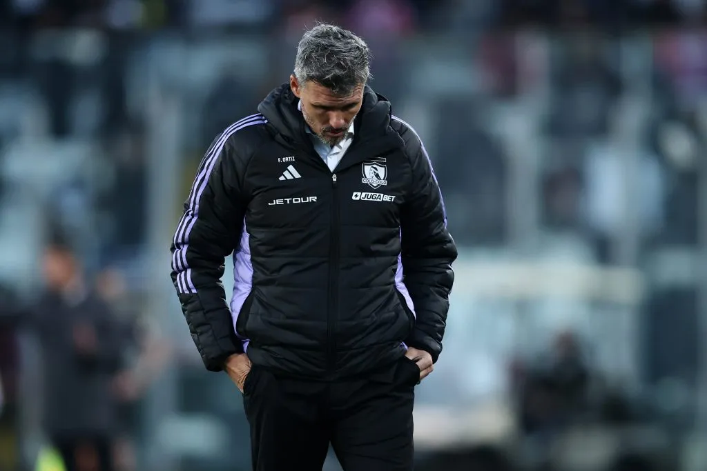 Fernando Ortiz podría estar poco más de tres meses al mando de Colo Colo. (Foto: Javier Torres/Photosport)