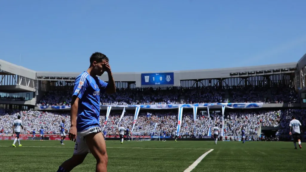 Lucas Assadi conoce su sanción y remece a la Universidad de Chile (Foto: Photosport)
