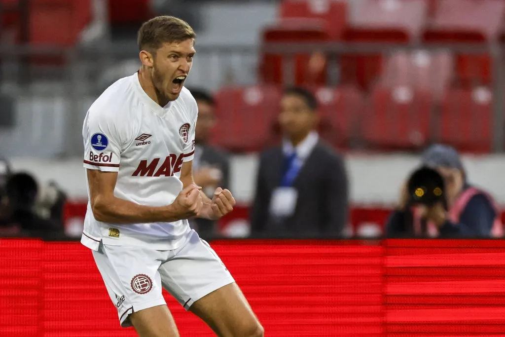 Rodrigo Castillo es la principal arma de Lanús para enfrentar a Universidad de Chile. (Imagen: Photosport)