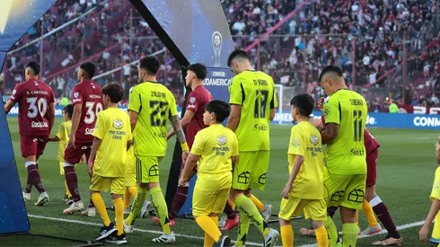 Los hinchas de Universidad de Chile cuestionaron a este jugador ante Lanús.