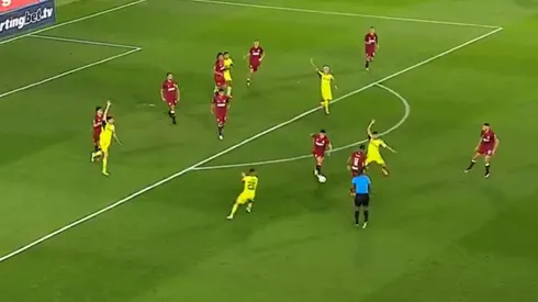 Universidad de Chile sufrió un gol tras una mano de Lanús.