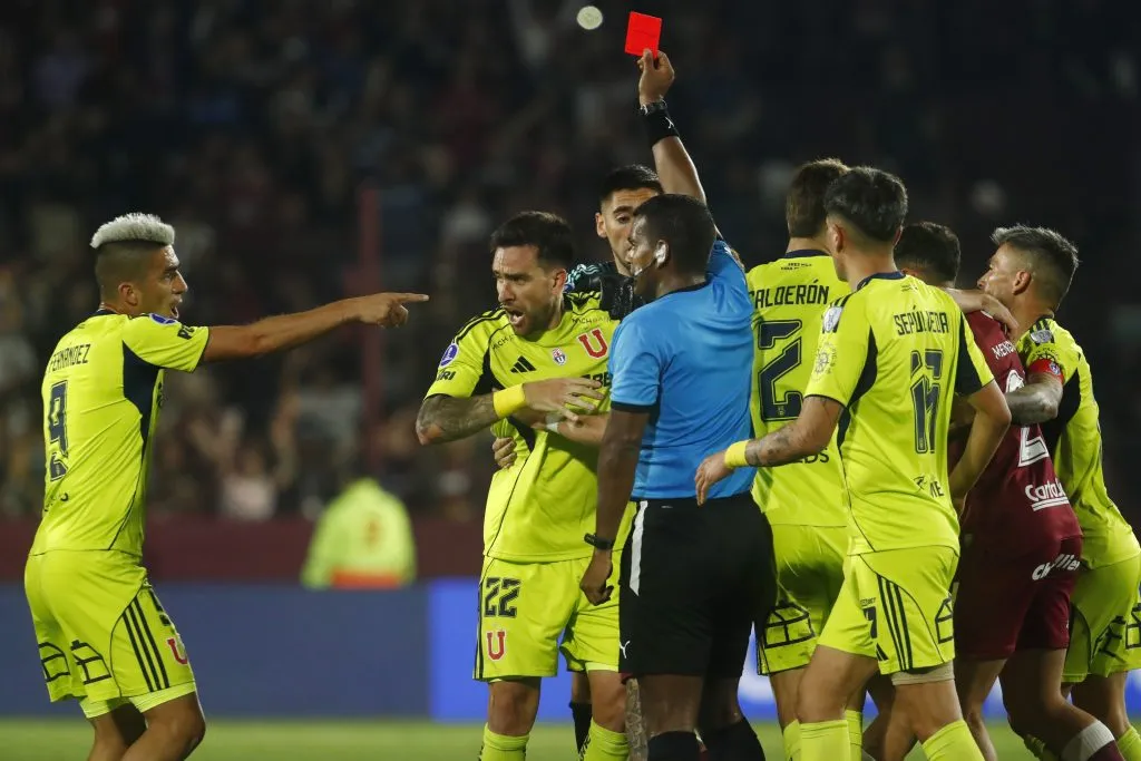 Herrera epxulsó a Zaldivia | Foto: Getty Images