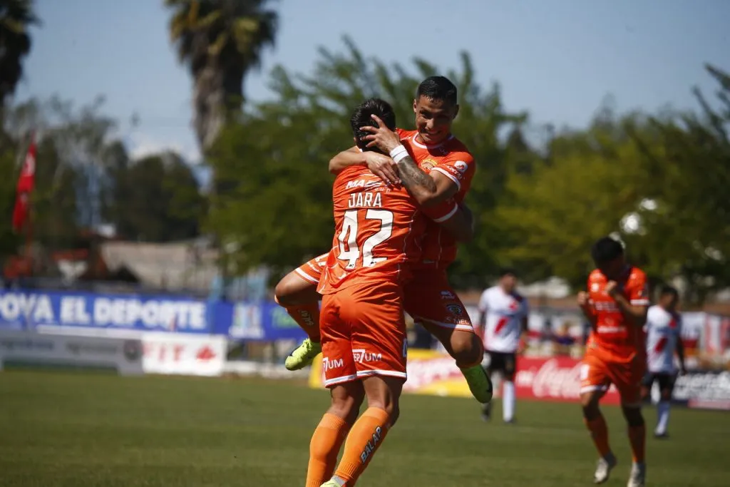 Los ‘Zorros’ se ilusionan con meterse en semifinales de la Liguilla de Ascenso (Foto: Photosport)
