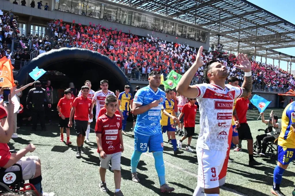 Deportes Copiapó perdió el ascenso directo y ahora disputará la liguilla (Photosport).