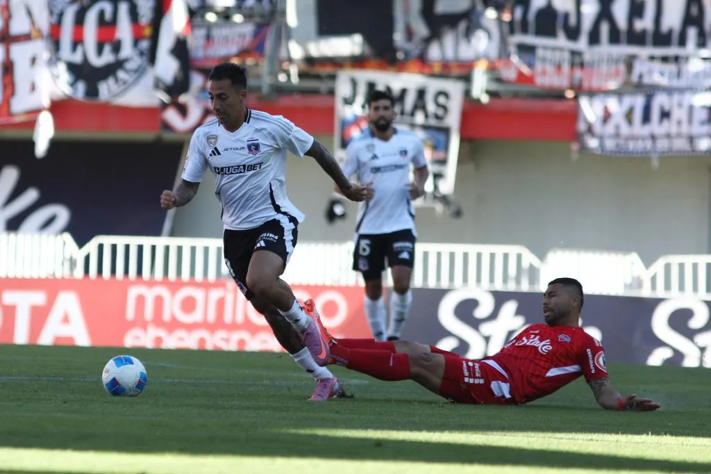 Javier Correa puso en duda su continuidad en Colo Colo pese a que tiene contrato vigente. (Foto: Mauricio Ulloa/Photosport)