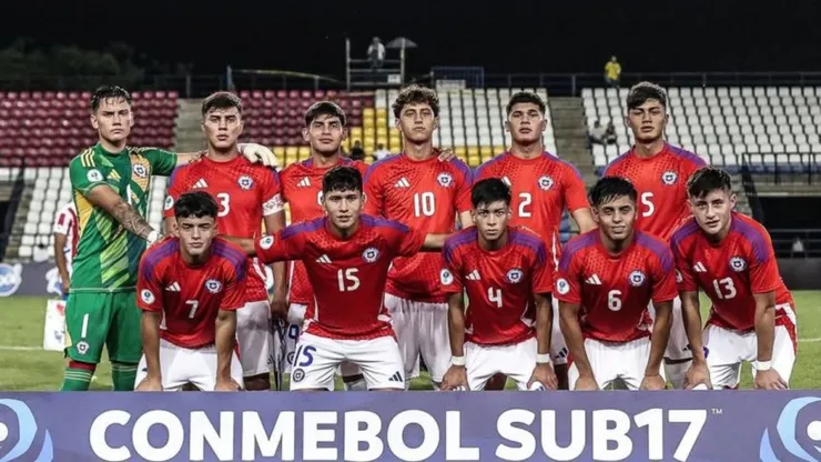 Chile tiene formación para el debut.