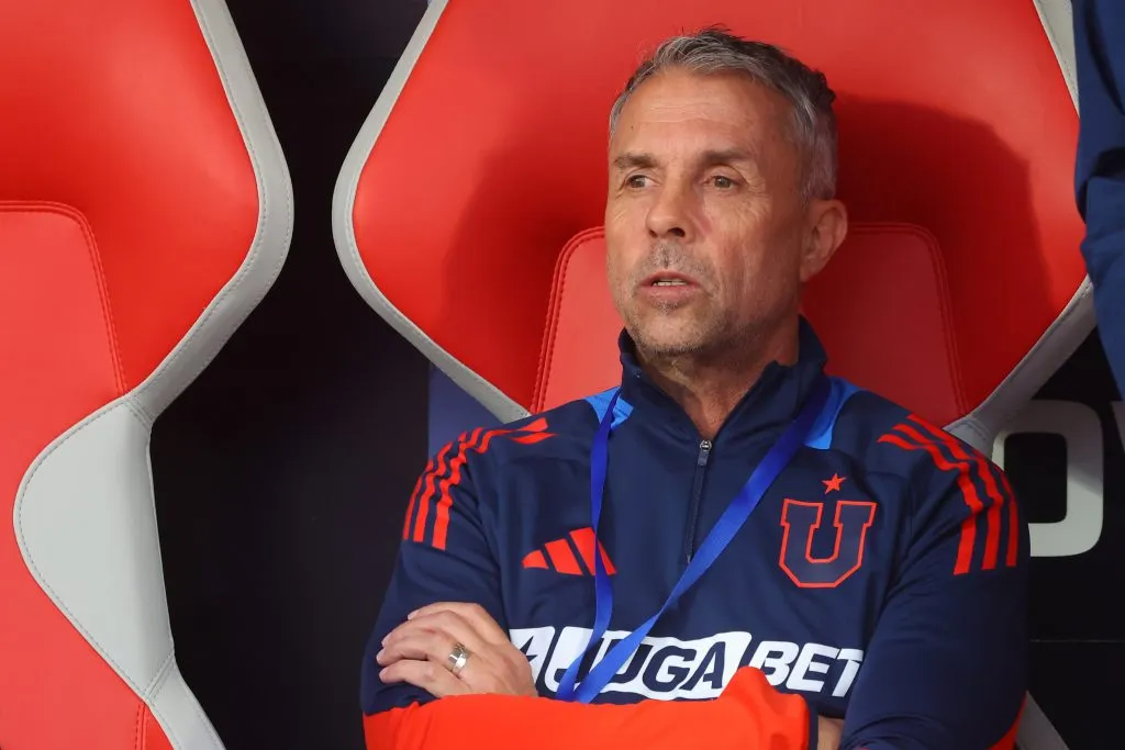 Gustavo Álvarez repetirá formación en Universidad de Chile: irá con el mismo once inicial que ante Everton. (Imagen: Photosport)