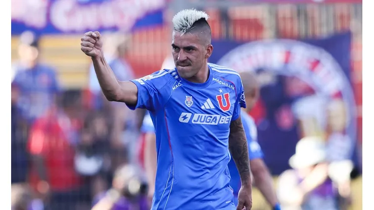 Fernández fue la figura de la U ante Everton.