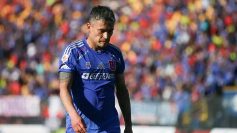 Charles Aránguiz emocionó en la U.