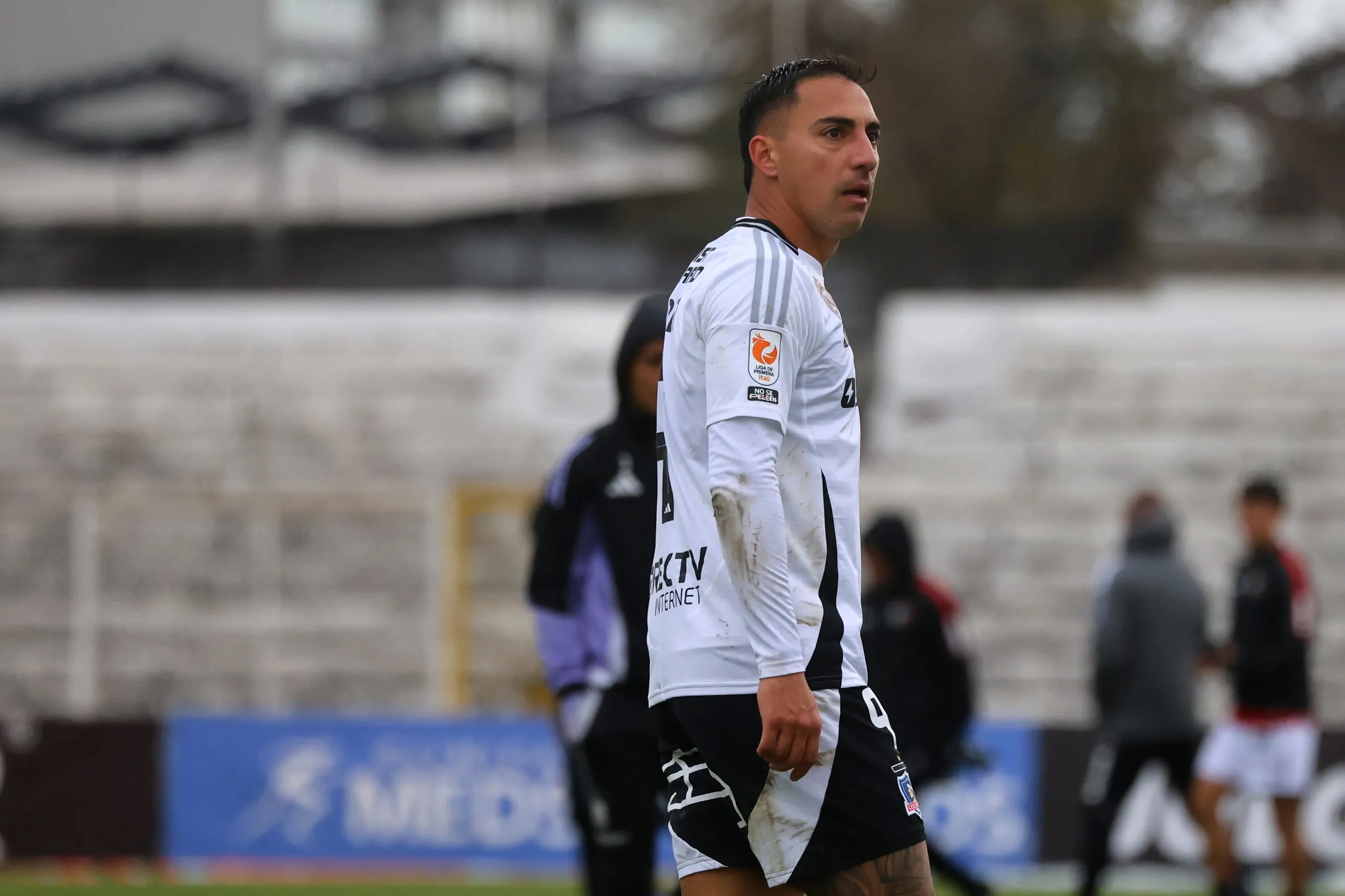 Javier Correa continuará en Colo Colo pese a los rumores que lo vinculaban nuevamente con Estudiantes de La Plata (Foto: Jonnathan Oyarzun/Photosport)