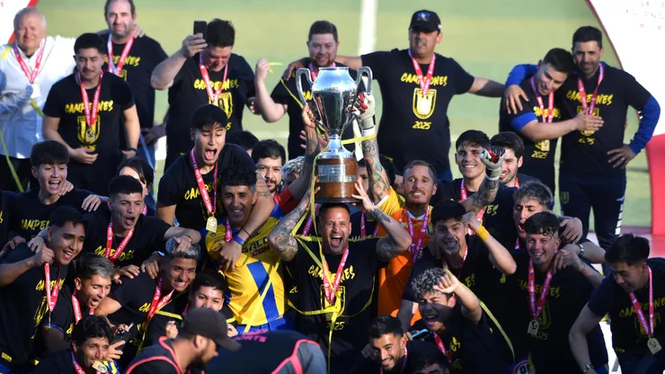 Campeón con U. de Concepción tiene que retornar a Universidad de Chile.