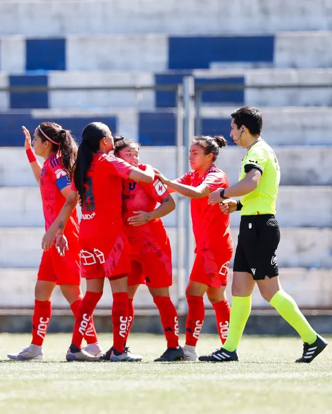 Monserrat González anotó el gol de la ida ante las Acereras | Foto: @udechile