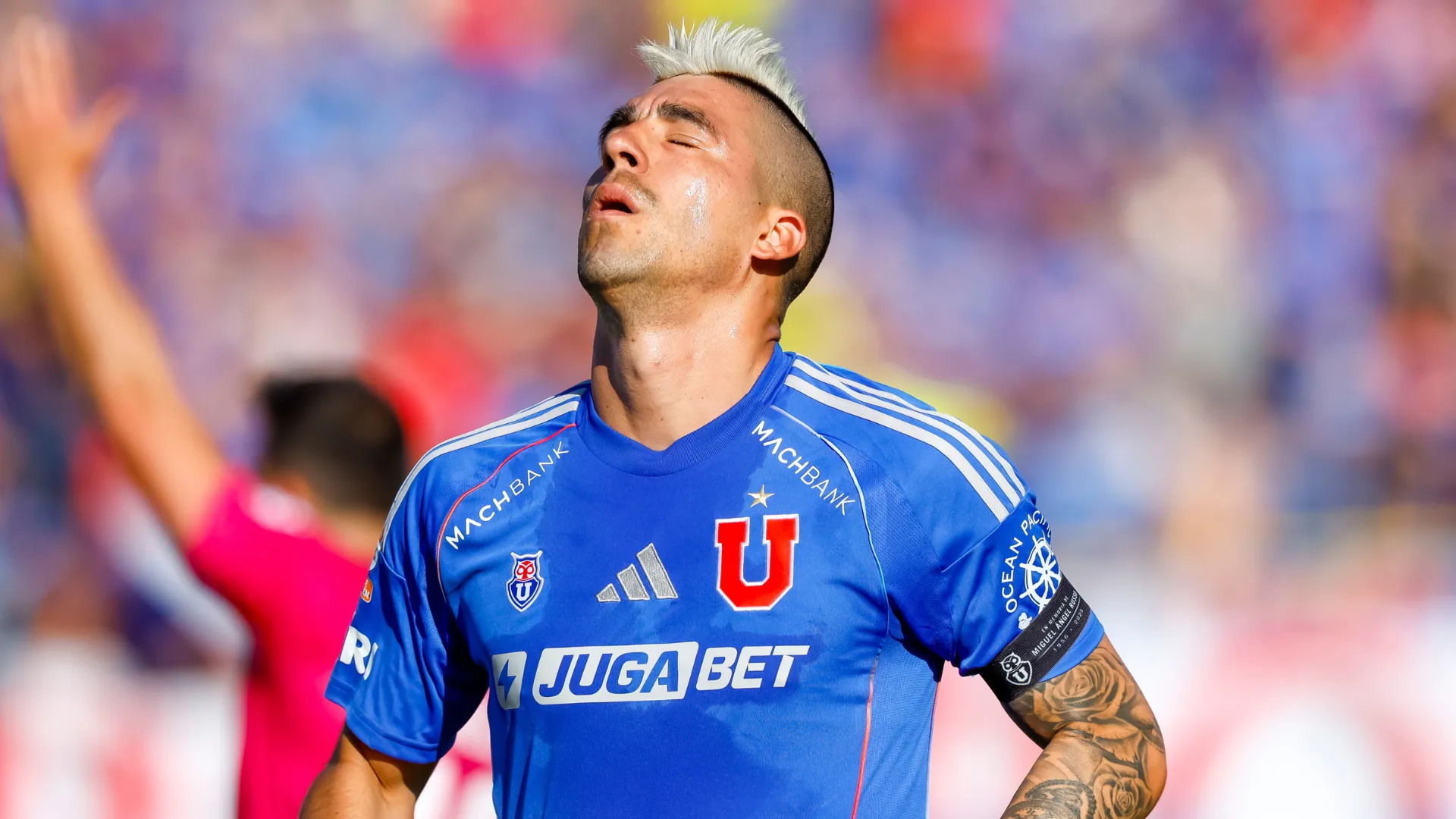 Leandro Fernández fue cortado por Francisco Meneghini en Universidad de Chile. (Imagen: Photosport)