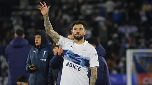 Mena saca la voz por la lucha del Chile 2.