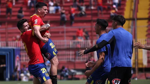Pablo Aránguiz anota un golazo y lo empata para Unión Española ante Colo Colo (Foto: Photosport)