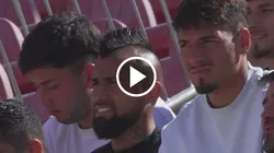 Arturo Vidal y Alan Saldivia vieron el triunfo de Colo Colo desde la tribuna. (Foto: Captura)