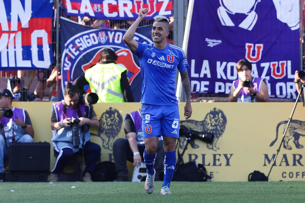 Fernández y su felicidad por su buena semana en la U | Foto: Photosport