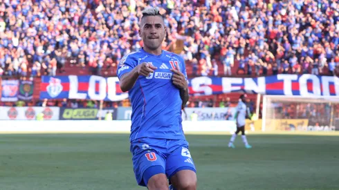 Lea Fernández convirtió un doblete en el triunfo de la U. (Foto: Dragomir Yankovic/Photosport)