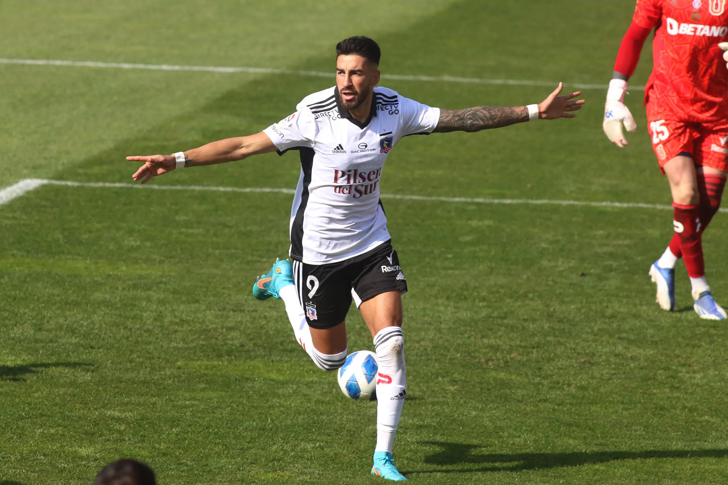 Juan Martín Lucero convirtió 24 goles en 39 partidos con la camiseta de Colo Colo | FOTO: Jose Robles/Photosport