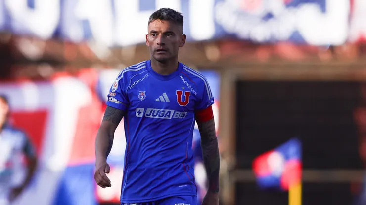 Charles Aránguiz confirmó que quiere renovar en la U