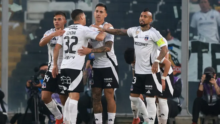 Figura de Colo Colo juega al misterio con su futuro