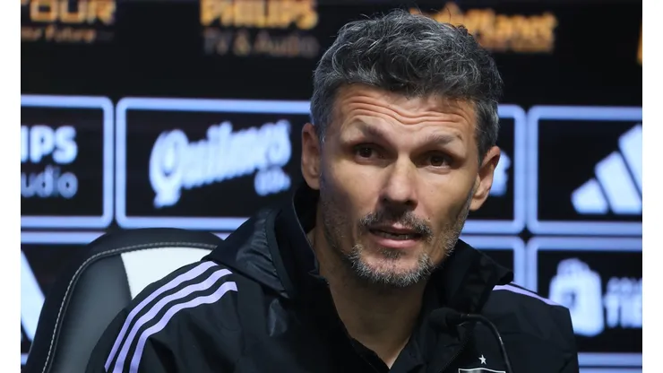 Fernando Ortiz reacciona a las palabras de Pavez.