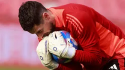 Este jugador desea fichar en Universidad de Chile o Colo Colo. ¿Quién es?