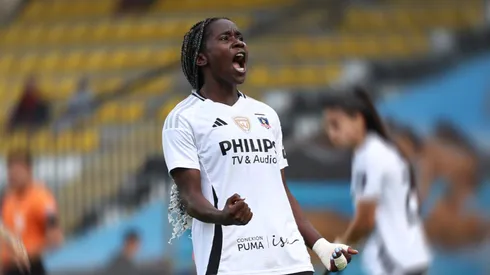 Mary Valencia adelantó a Colo Colo en la semifinal contra Coquimbo Unido. (Foto: @ColoColoFem)