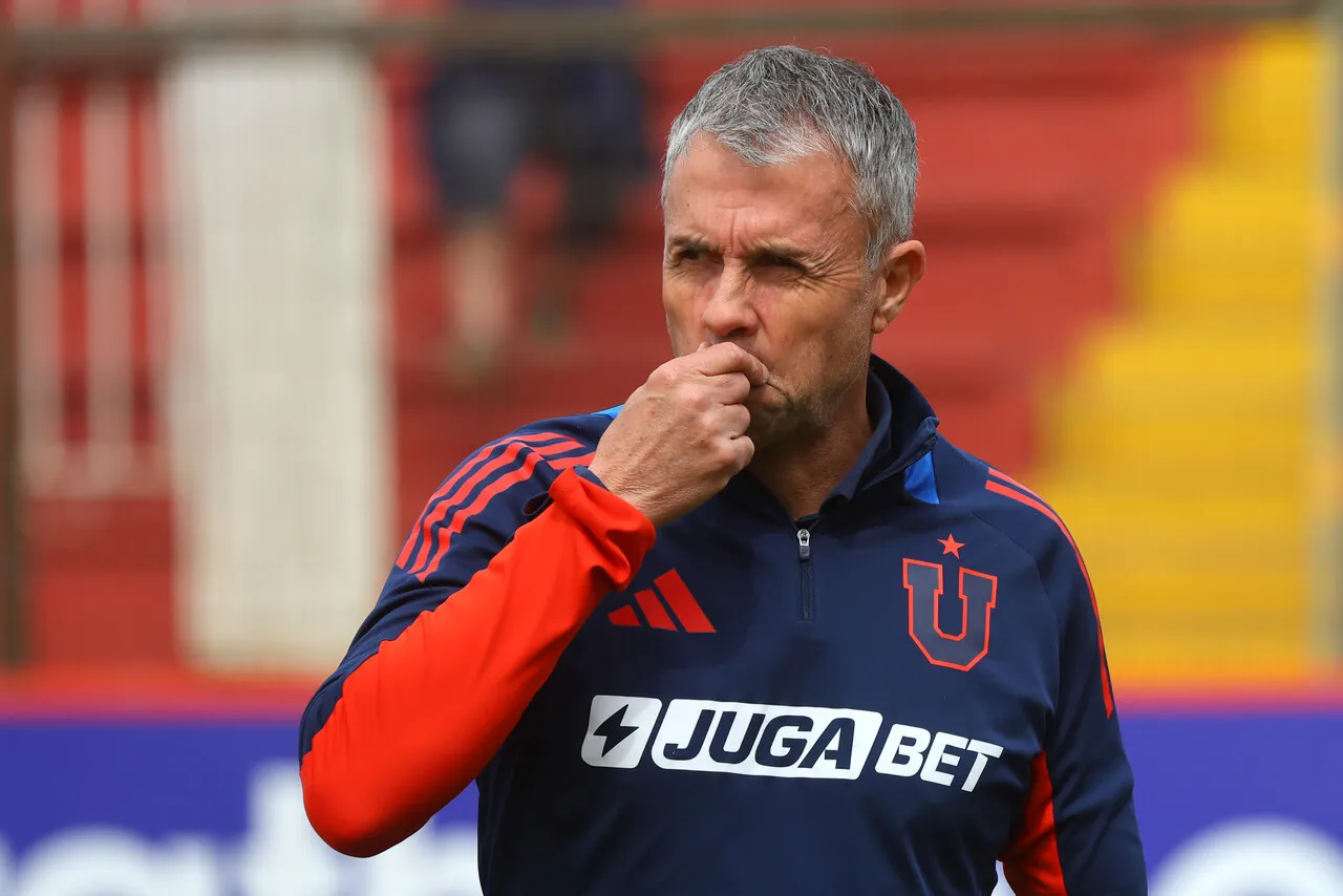 Caamaño habla del futuro de Álvarez | Foto: Photosport