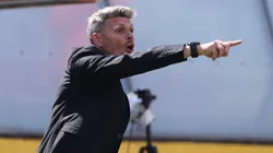 Fernando Ortiz pidió expresamente a cuatro jugadores, todos extranjeros, para reforzar el plantel de cara a 2026 (Foto: Felipe Zanca/Photosport)