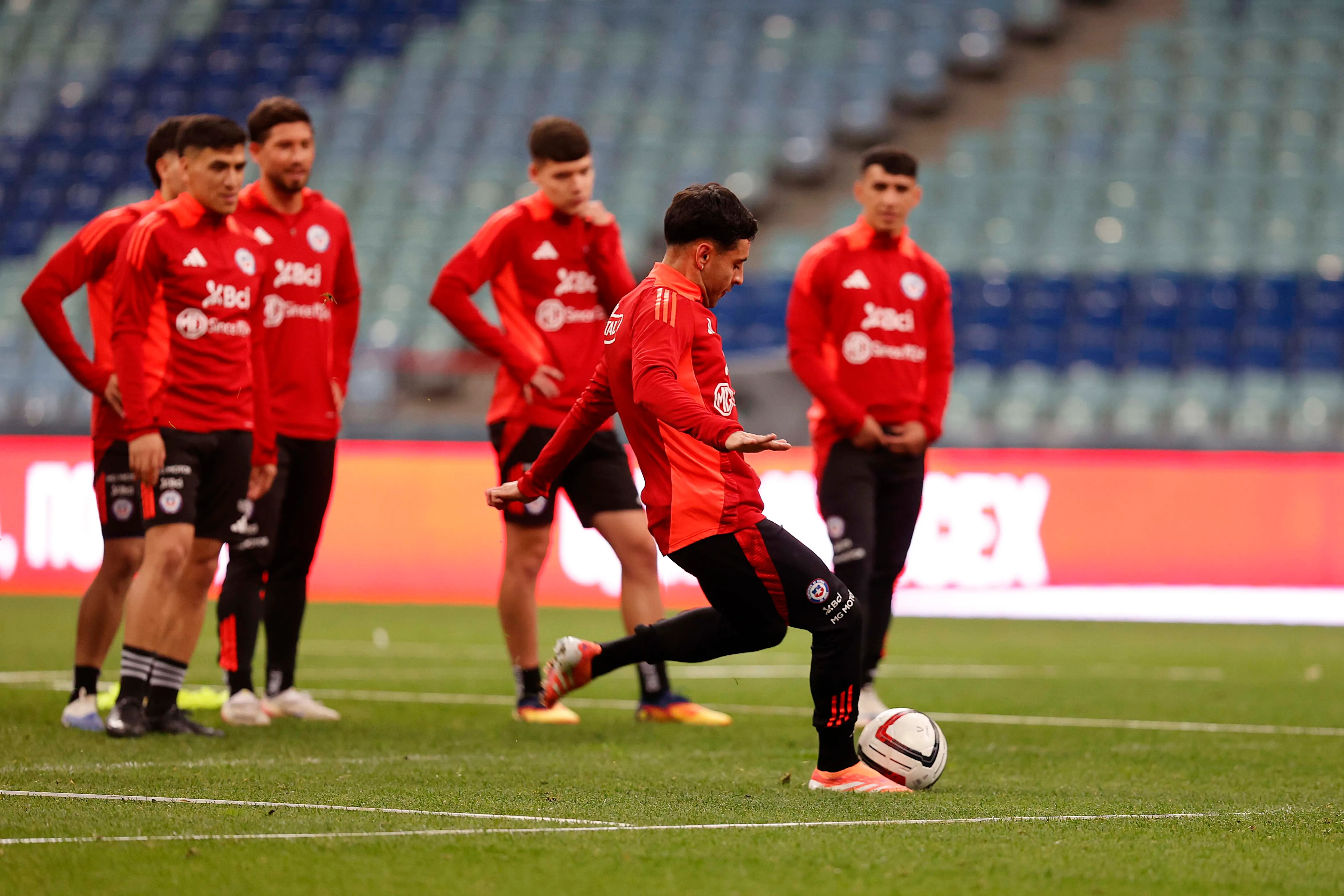 Chile enfrenta a Rusia este sábado a las 14:00