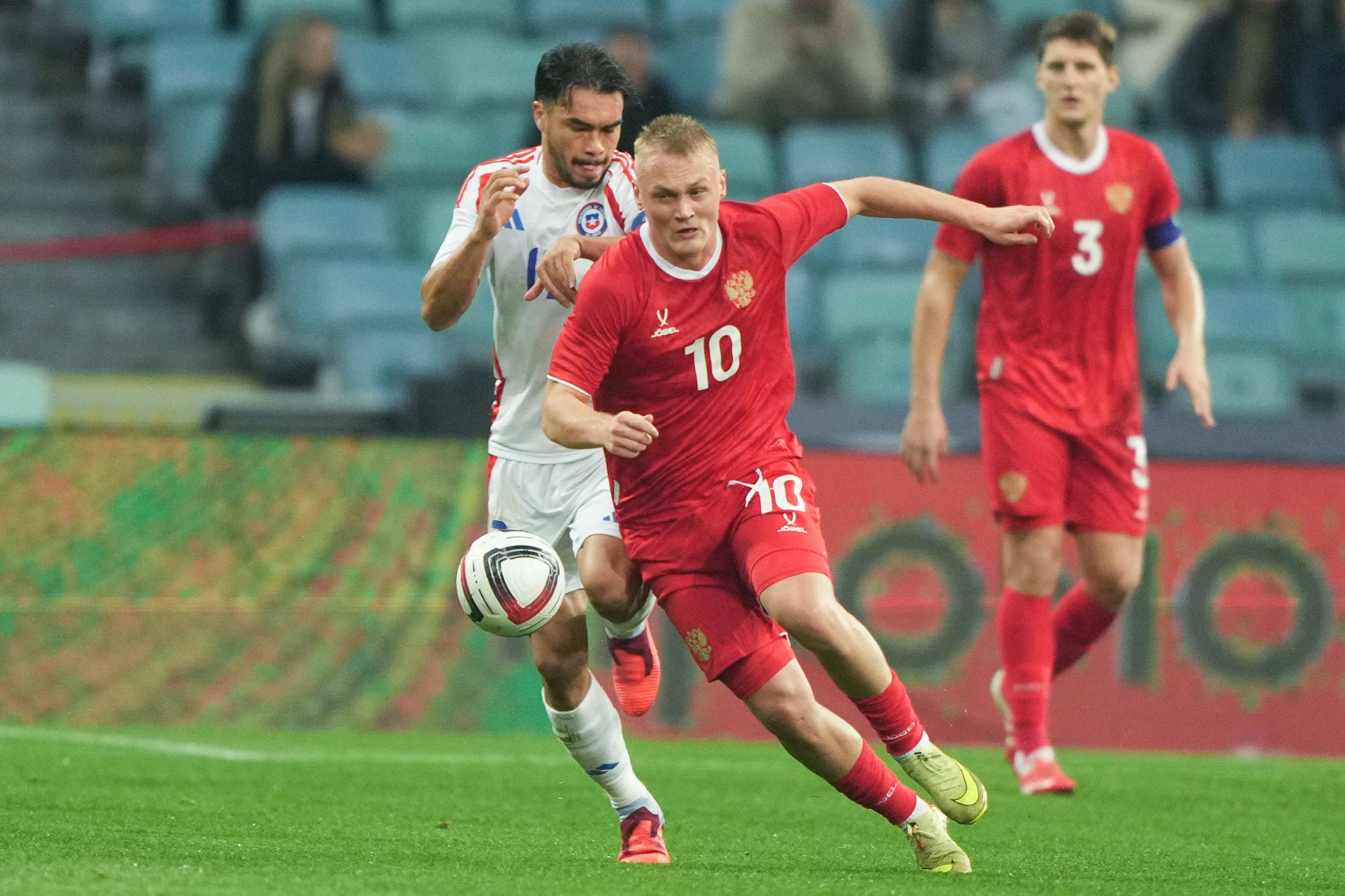La Roja se vio firme en la zona defensiva | FOTO: Sipa/Photosport