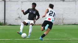 Maikel Peña es el nuevo ascendido por Fernando Ortiz al primer equipo de Colo Colo. (Foto: @colocolofutboljoven)