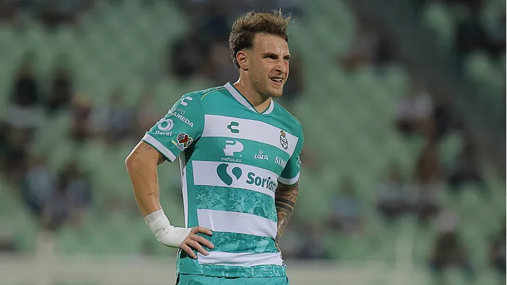Bruno Barticciotto Bruno Barticciotto se aleja de Colo Colo: volverá a Talleres. (Foto: Manuel Guadarrama/Getty Images)
