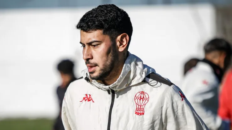 Emmanuel Ojeda pertenece a los registros de Universidad de Chile hasta diciembre de 2026.