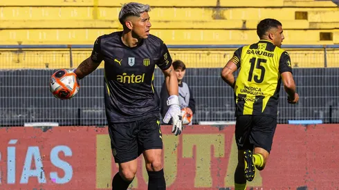 Brayan Cortés podría partir de Peñarol tras caer en la final frente a Nacional (Foto: Photosport)