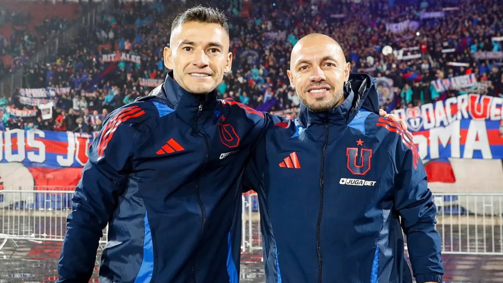 Marcelo Díaz no duda: Charles Aránguiz es el mejor de la historia en Chile. (Imagen: Club Universidad de Chile)