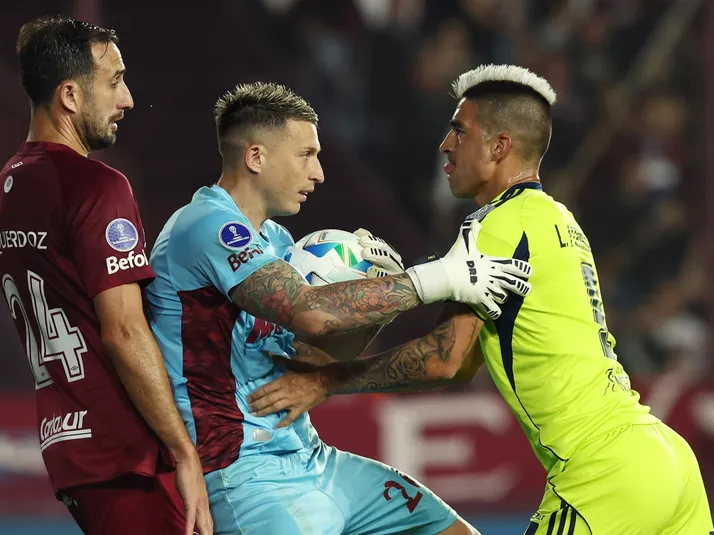 Banda viral de Universidad de Chile en la campaña 2025 cruza la vereda: cantará para Lanús